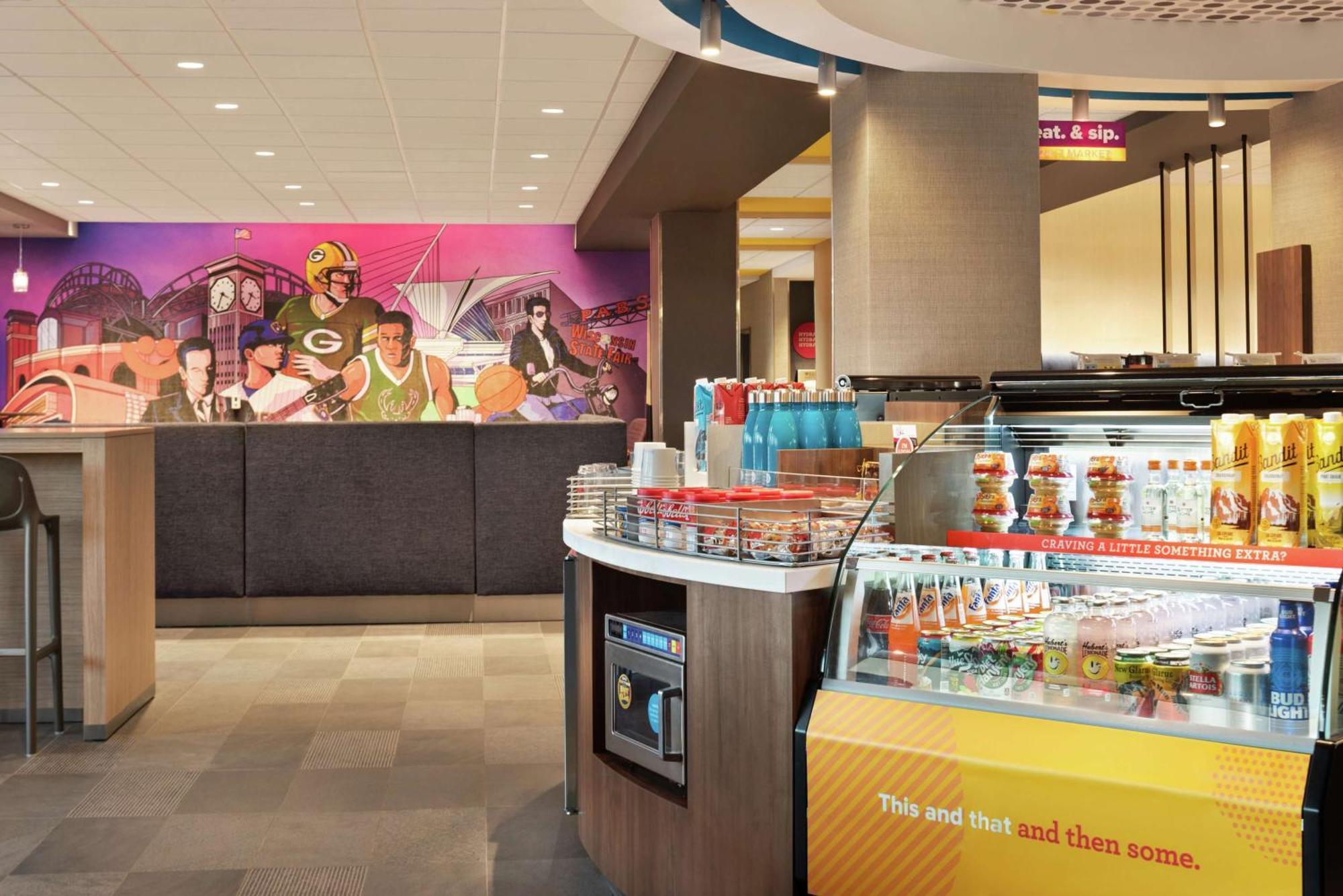 Tru By Hilton Milwaukee Brookfield Hotel Уакиша Екстериор снимка