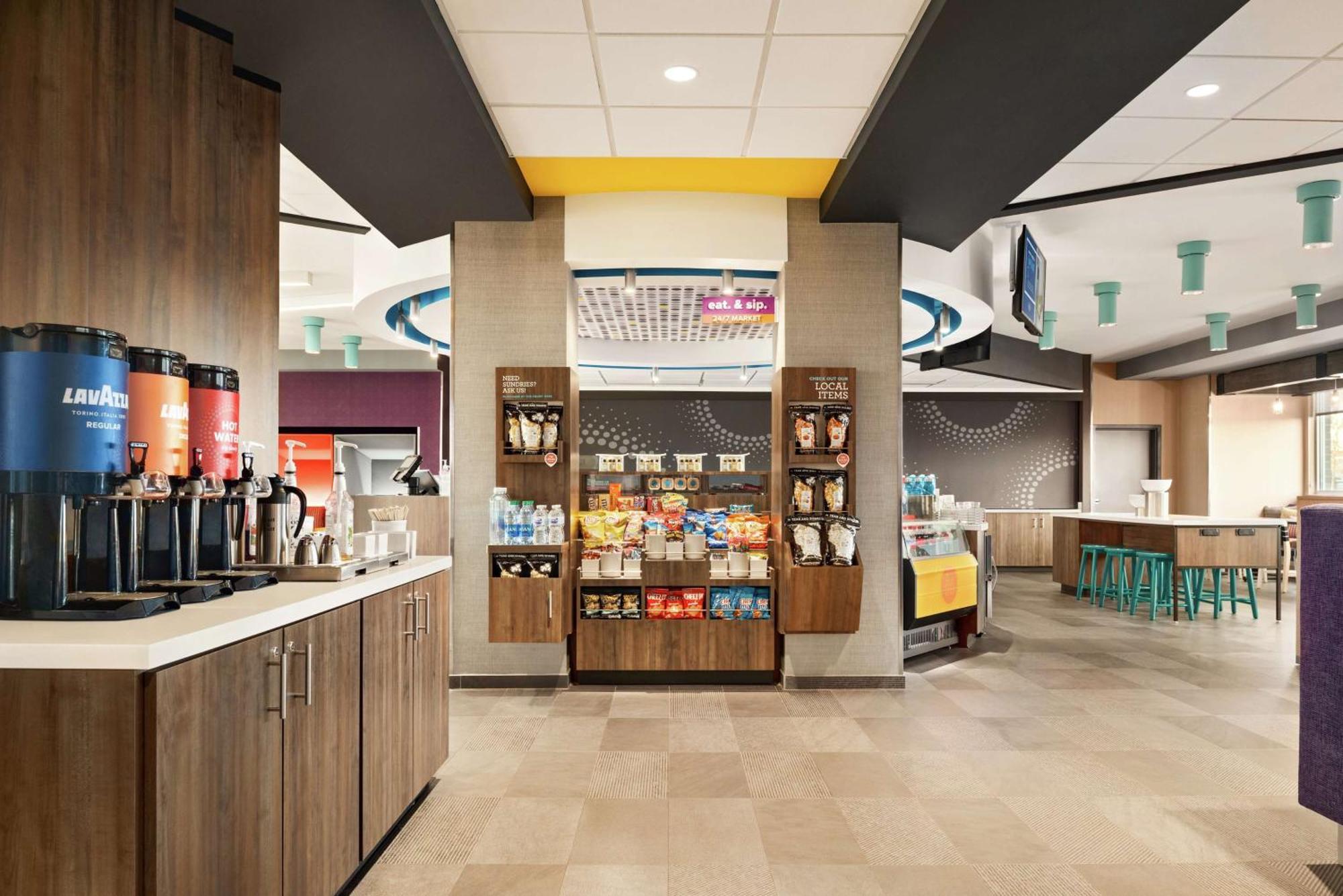 Tru By Hilton Milwaukee Brookfield Hotel Уакиша Екстериор снимка