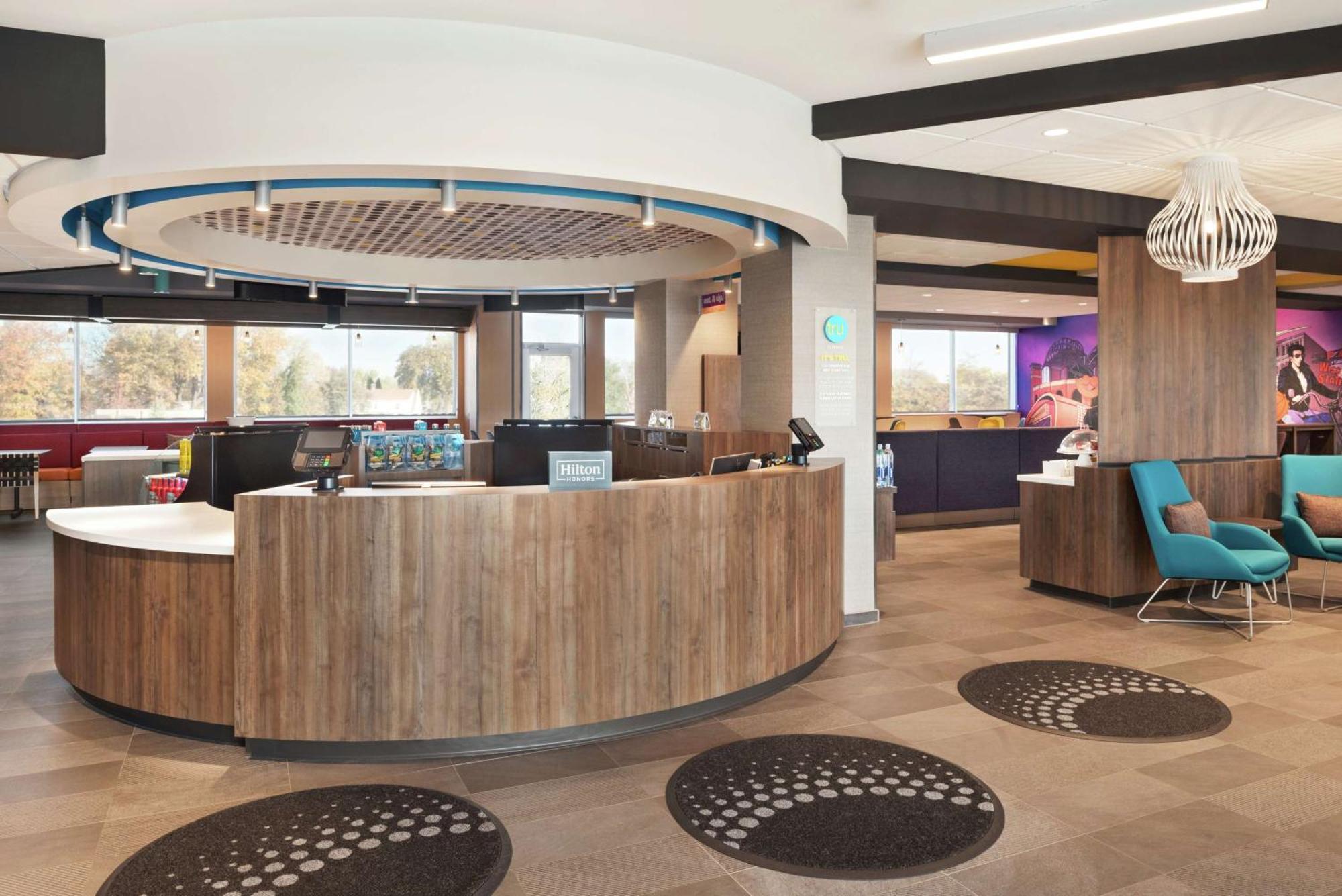 Tru By Hilton Milwaukee Brookfield Hotel Уакиша Екстериор снимка